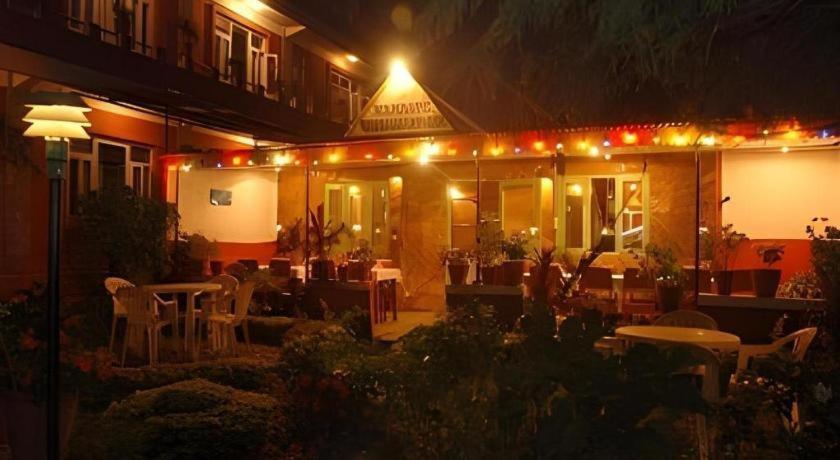 Fairmount Hotel Pokhara Exterior photo